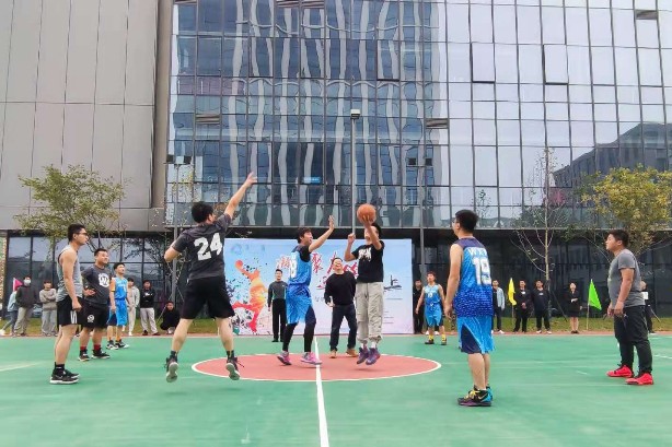 智能科技园2篮球赛.jpg