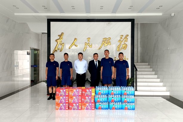 海恒文旅：夏日慰问驱酷暑，警民同心筑团结.jpg