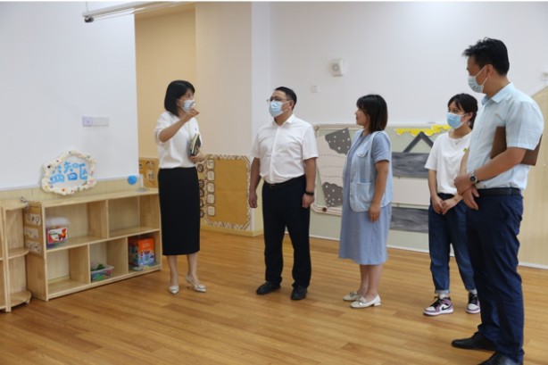 李茂茂走访海恒教育公司幼儿园-小图.png